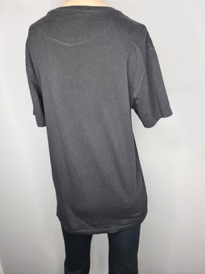 Plain Black Levis T-shirt M - Valleys Vintage Clothing